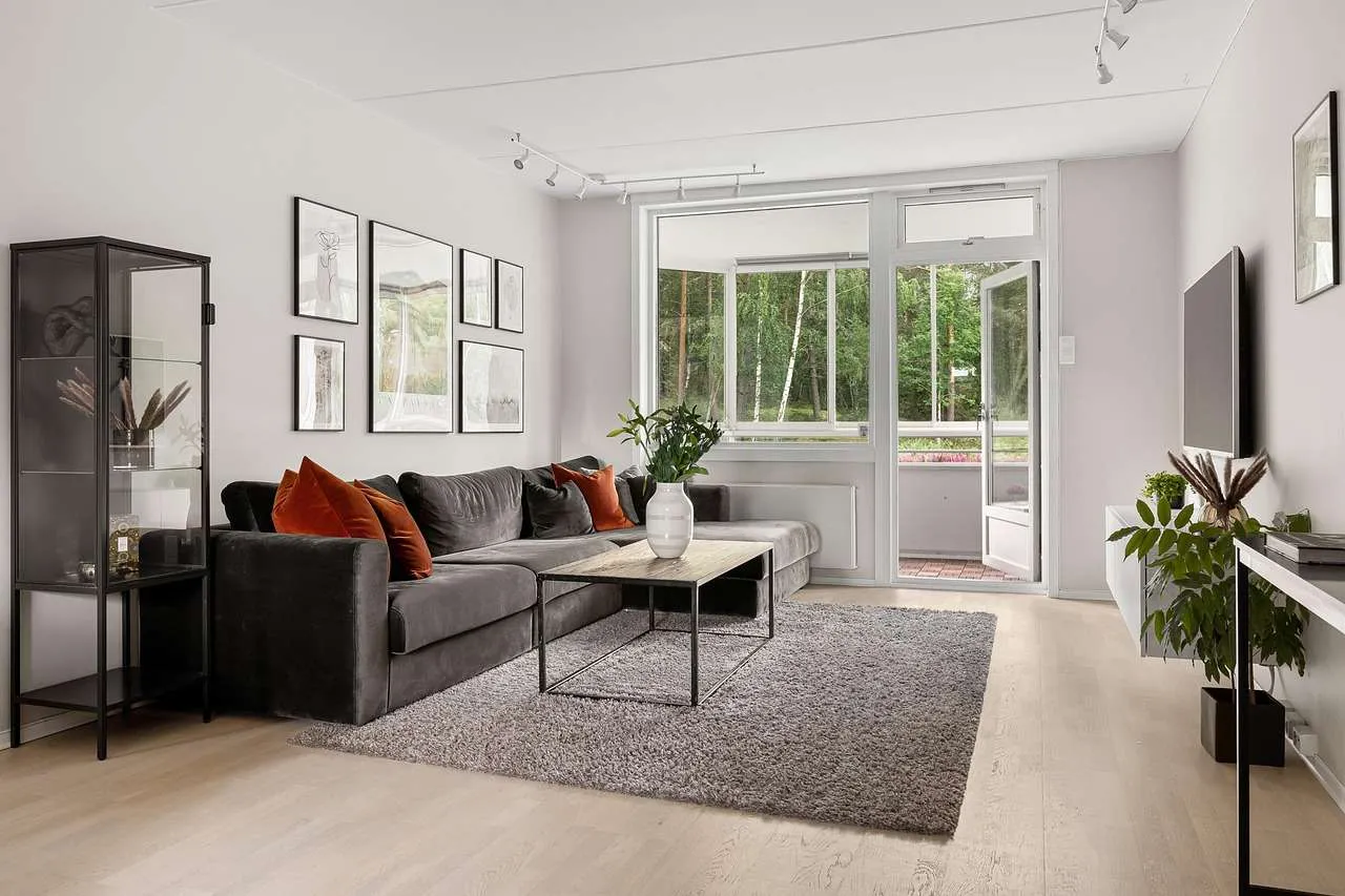 Home Window Tint: Energy, Privacy, Comfort